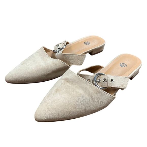 Rekayla Womens 7 Tan Faux Suede Closed Pointy Toe Mule Adjustable Strap Shoes - Picture 2 of 7